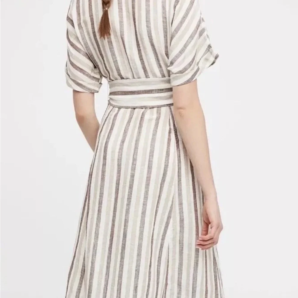 Free People Light Grey Striped Button-Front Midi Dress with Tie Waist – Size S‎